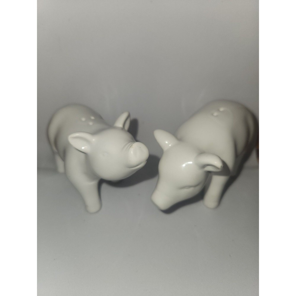 Ceramic Pigs Salt and Pepper Shakers